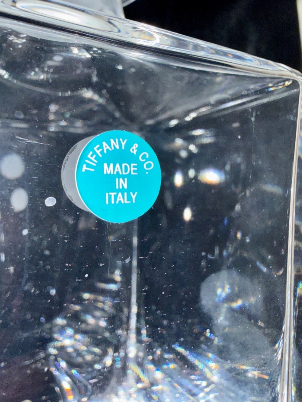 Tiffany & Co. Vintage Home Essentials Classic Square Decanter in Crystal Glass. - Picture 4 of 10